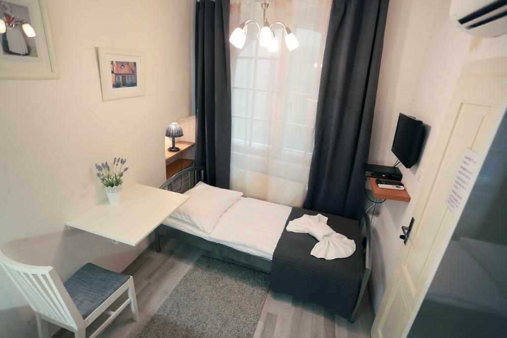 Apartments Pushkin براغ الغرفة الصورة