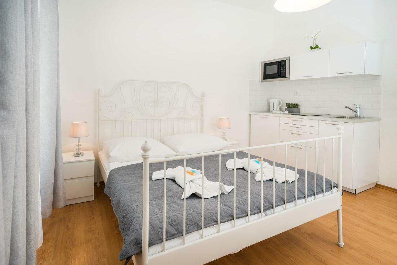 Apartments Pushkin براغ المظهر الخارجي الصورة