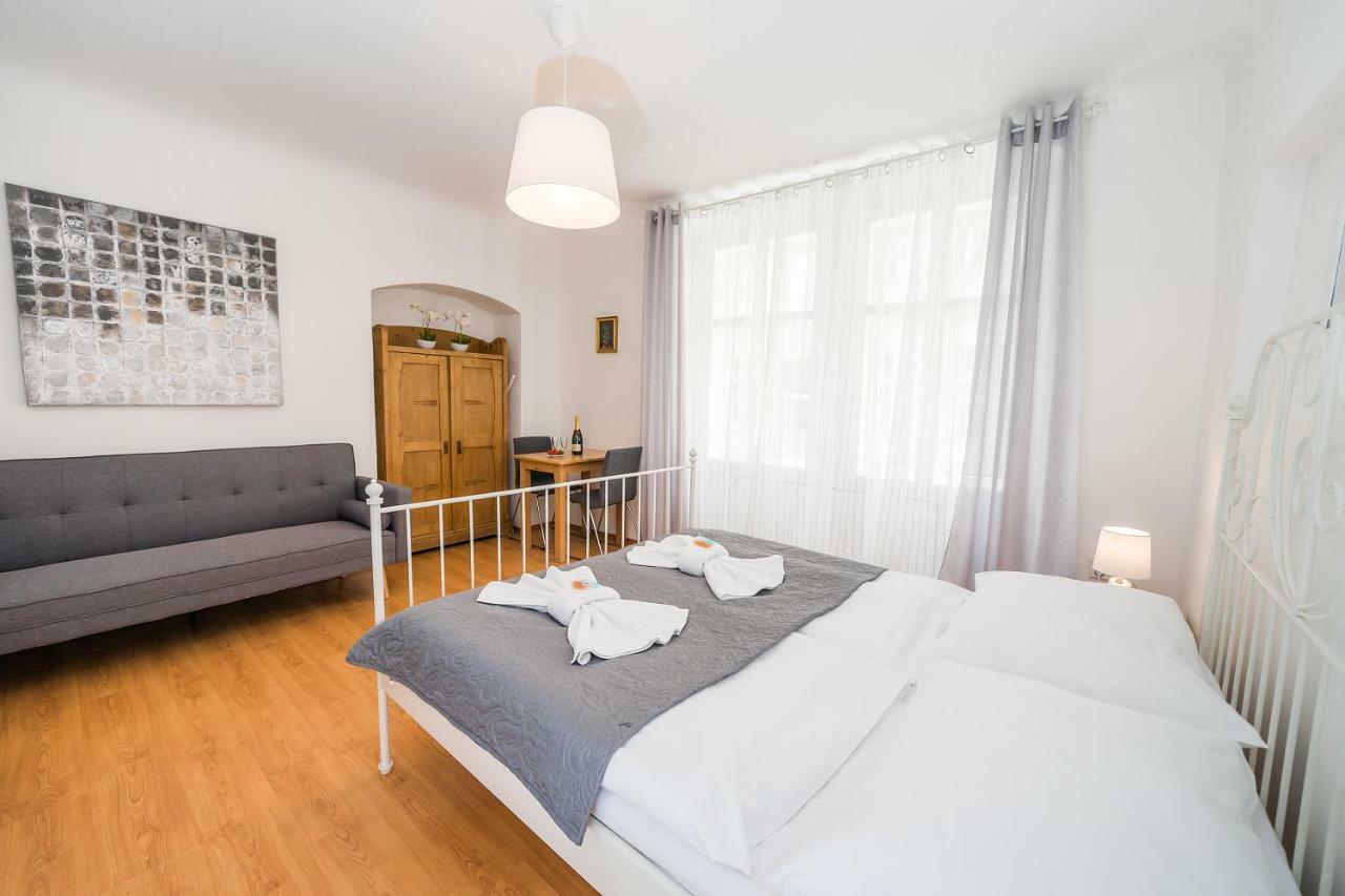 Apartments Pushkin براغ المظهر الخارجي الصورة